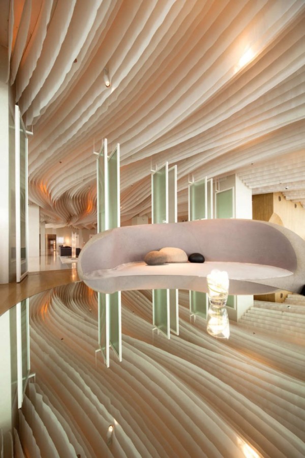 Pattaya希尔顿华丽的酒店大厅设计